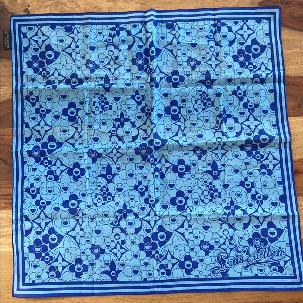 Louis Vuitton Blue Patterned Scarf